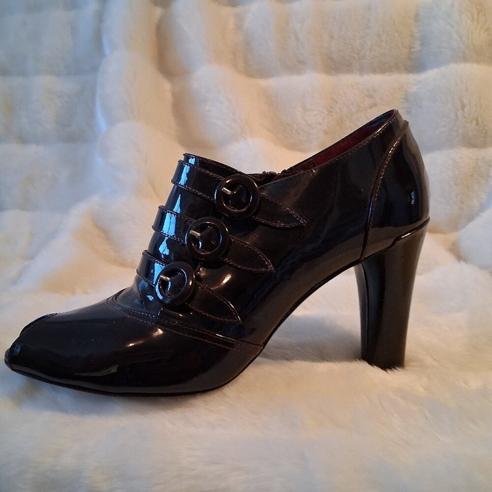 Via Spiga Patent Leather Peep Toe